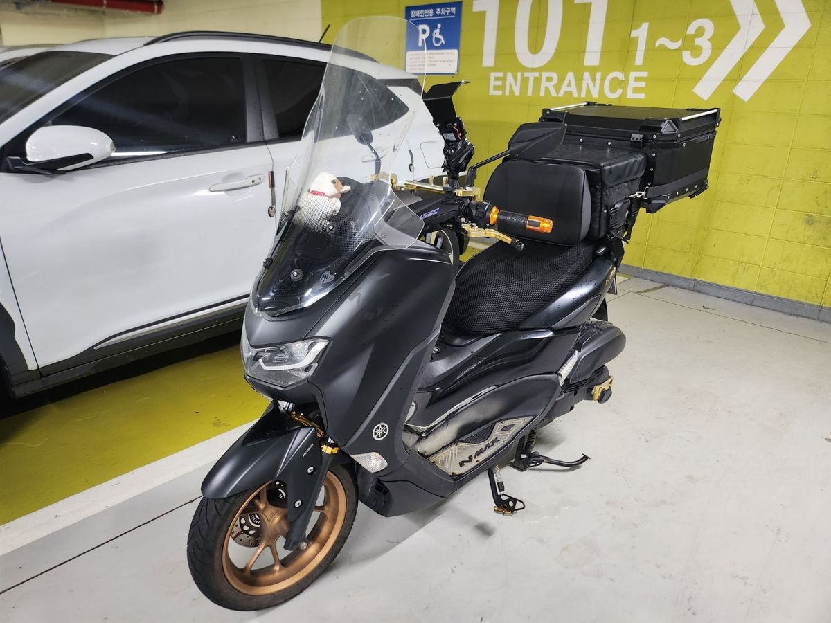 야마하 NMAX 125 7