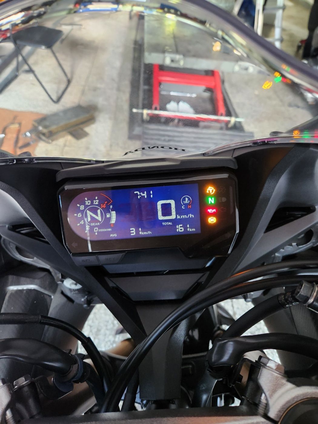 혼다 CBR 650 R MT more