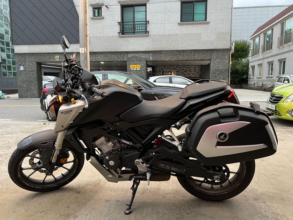 혼다 CB 125 R 6
