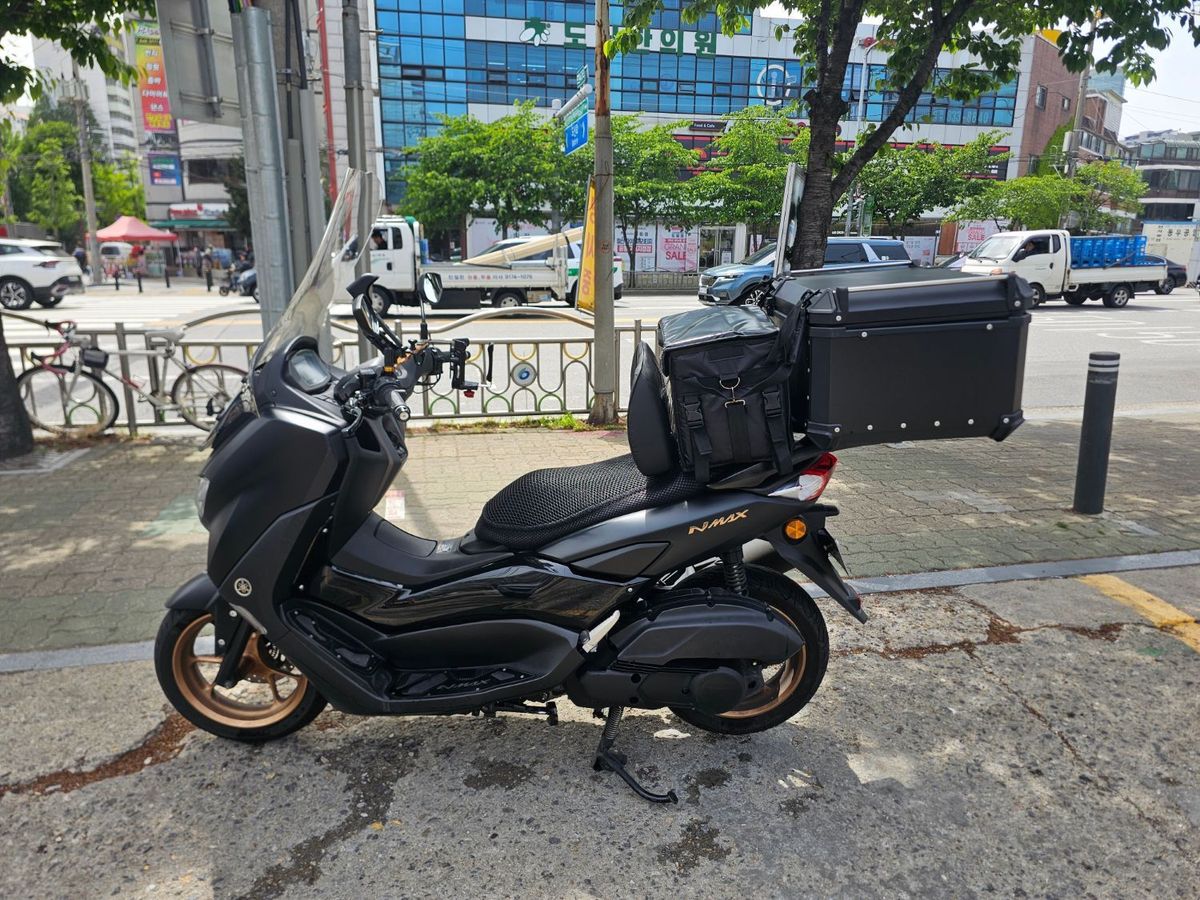 야마하 NMAX 125 thumb 2