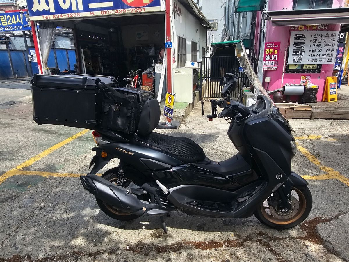 야마하 NMAX 125 more