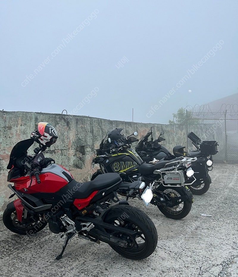 BMW F 900 XR more