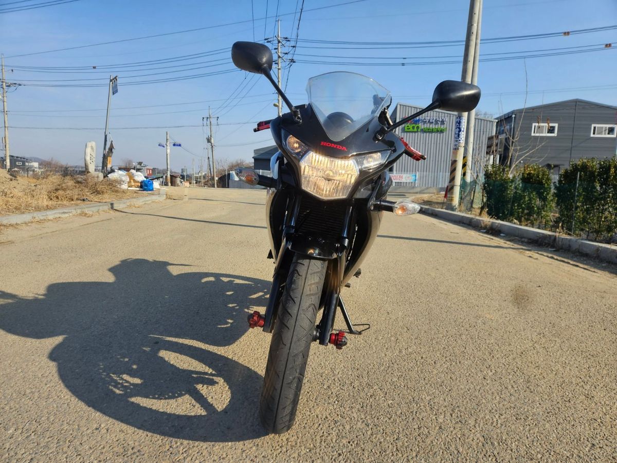 혼다 CBR 125 R 7