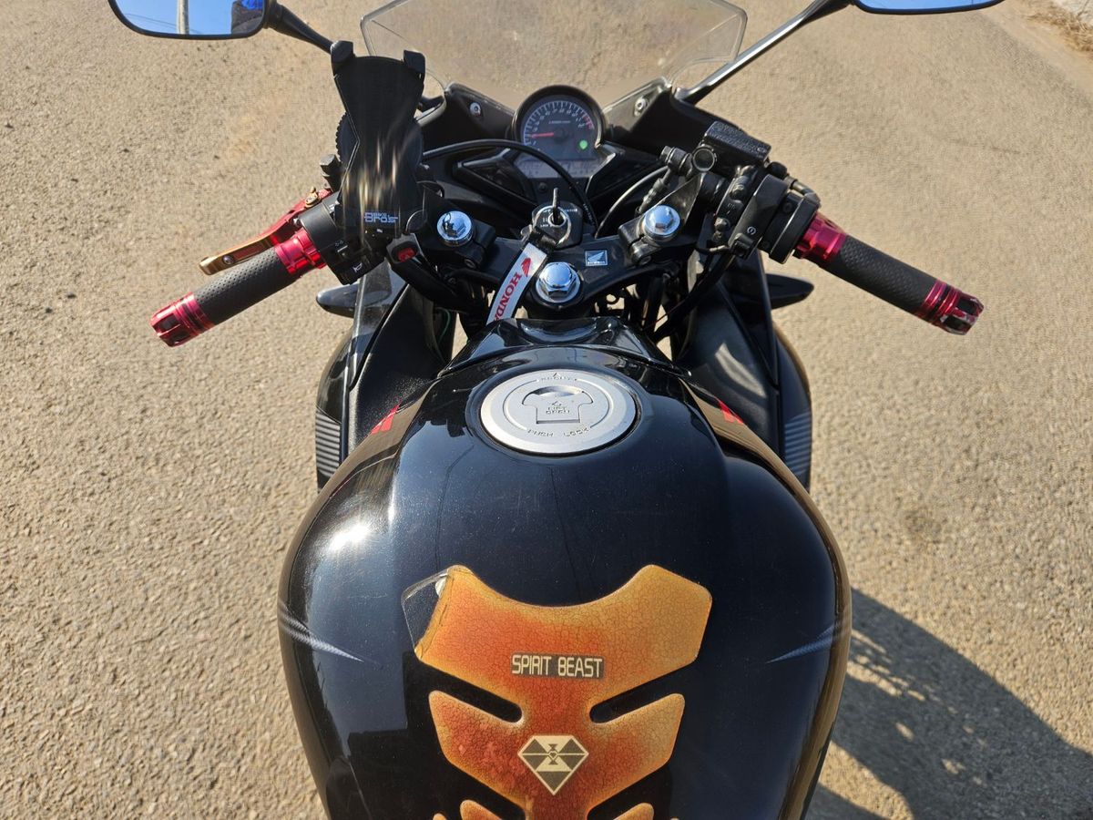 혼다 CBR 125 R 9