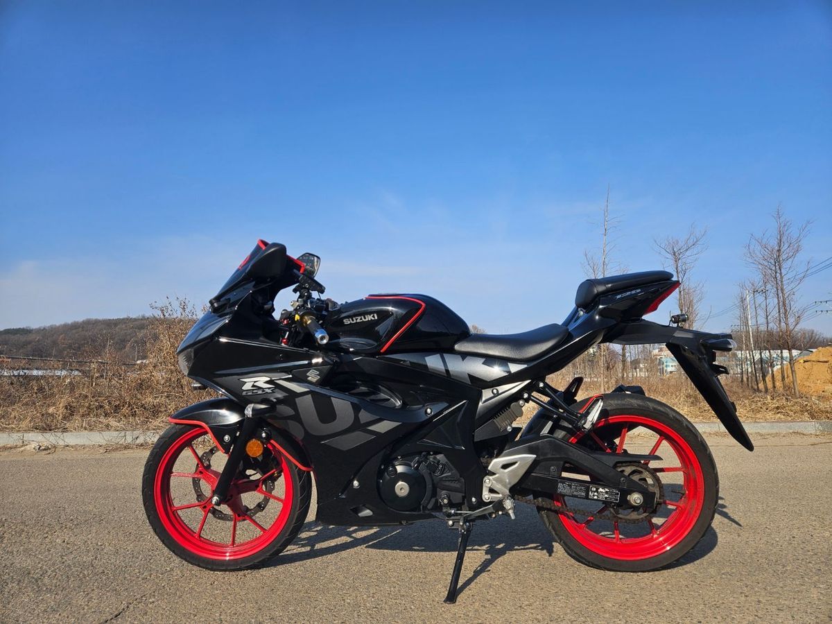 스즈키 GSX R 125 ABS main