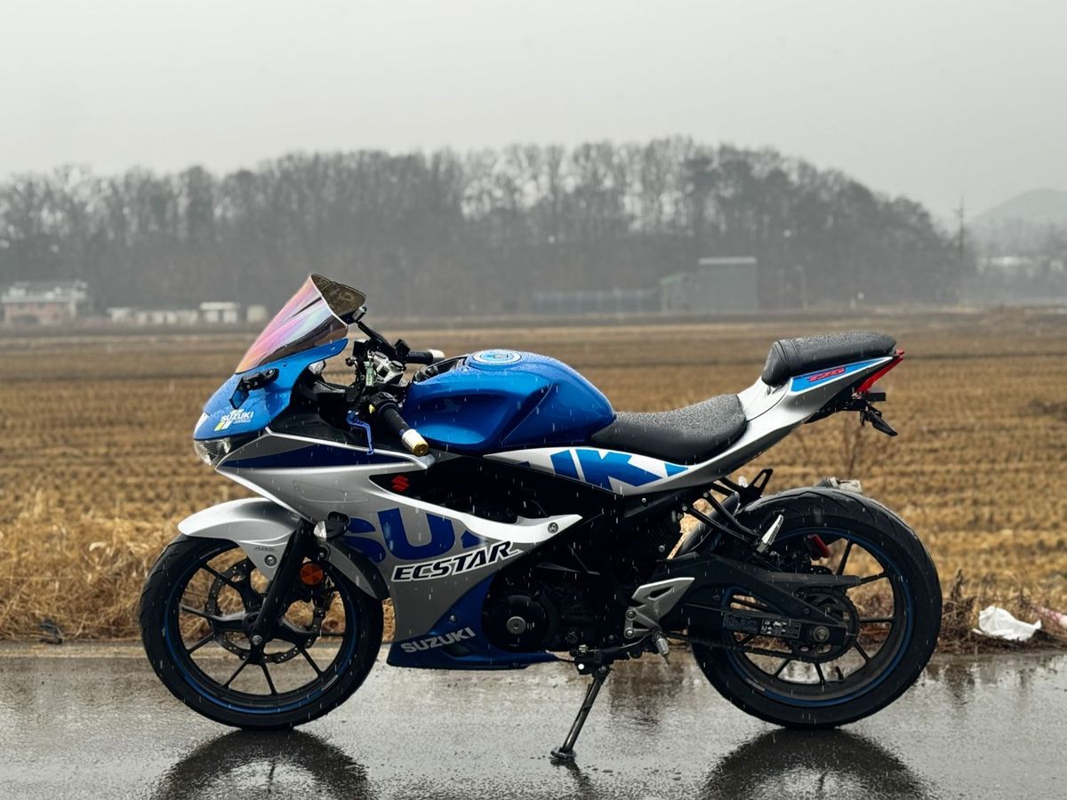 스즈키 GSX R 125 ABS thumb 2