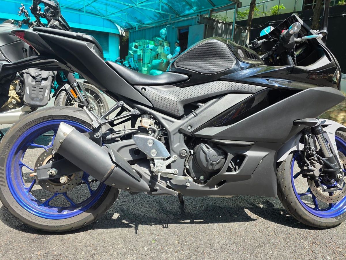 야마하 YZF R3 main