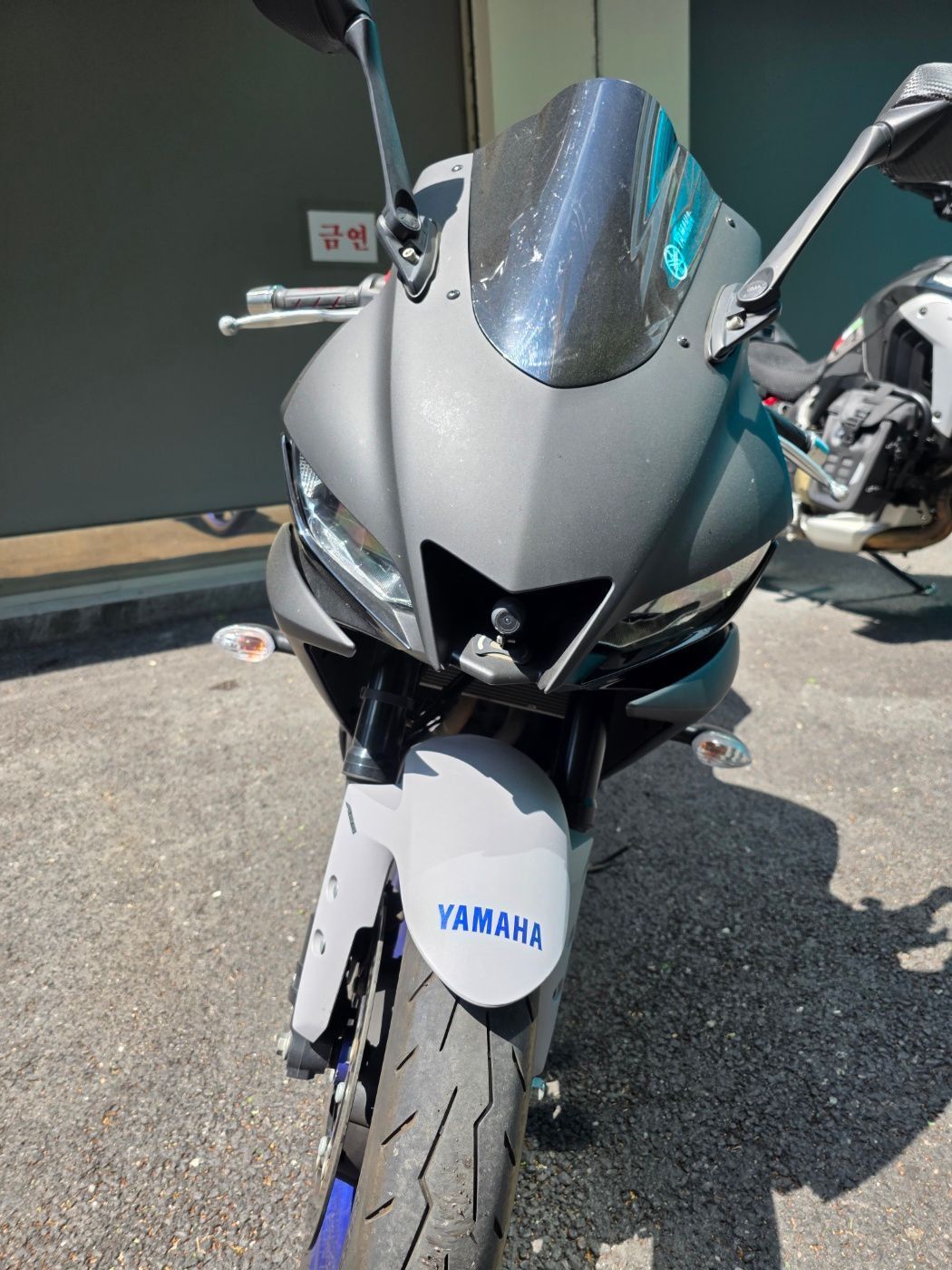 야마하 YZF R3 thumb 2