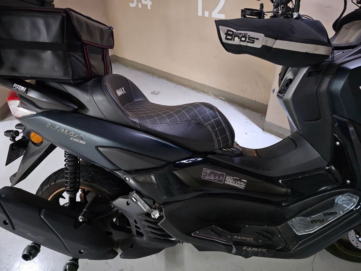 야마하 NMAX 155 more