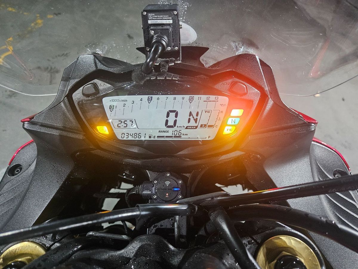 스즈키 GSX S 1000 F 6