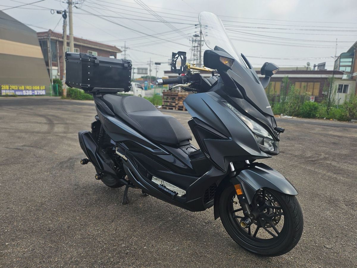 혼다 포르자 350 4