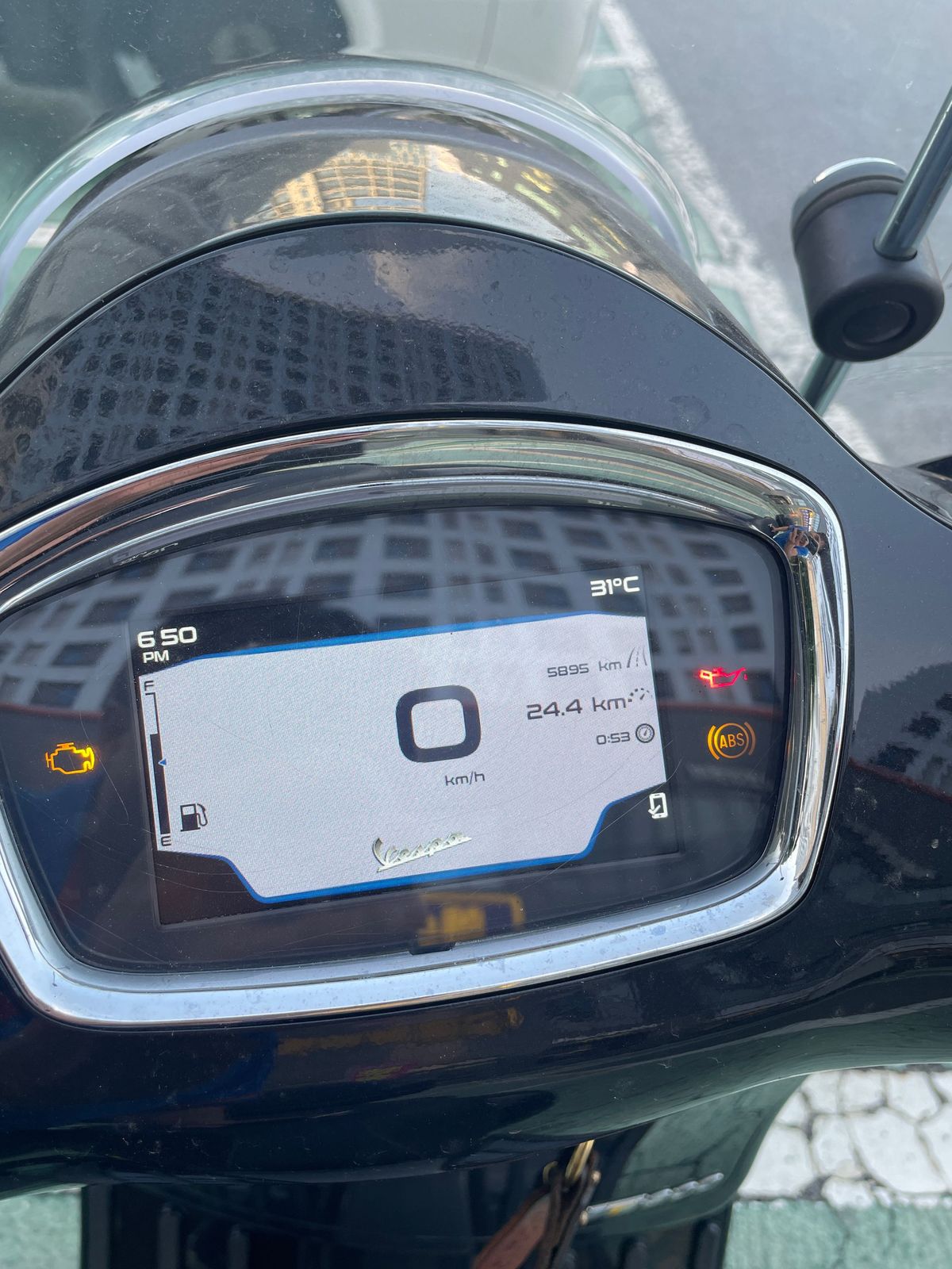 베스파 GTS 300 슈퍼테크 5