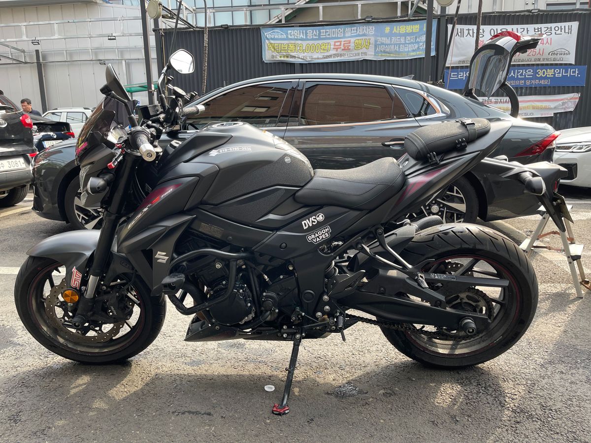 스즈키 GSX S 750 thumb 2