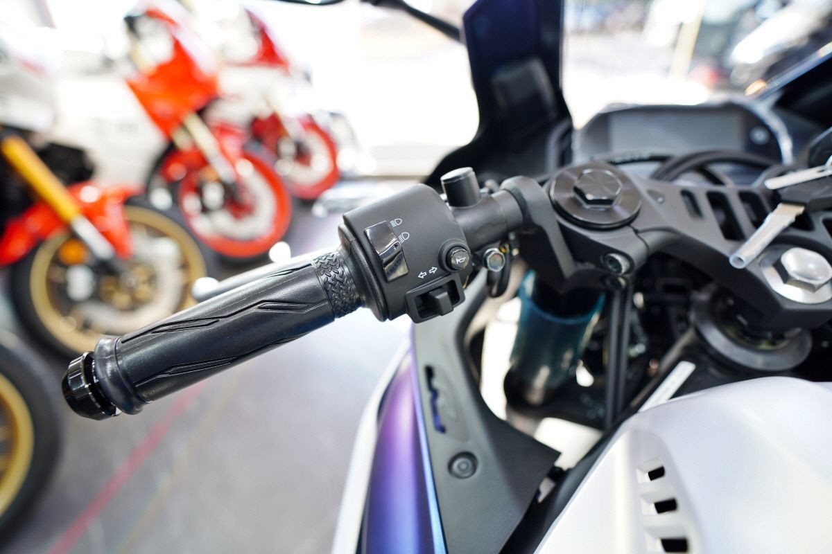 야마하 YZF R3 10