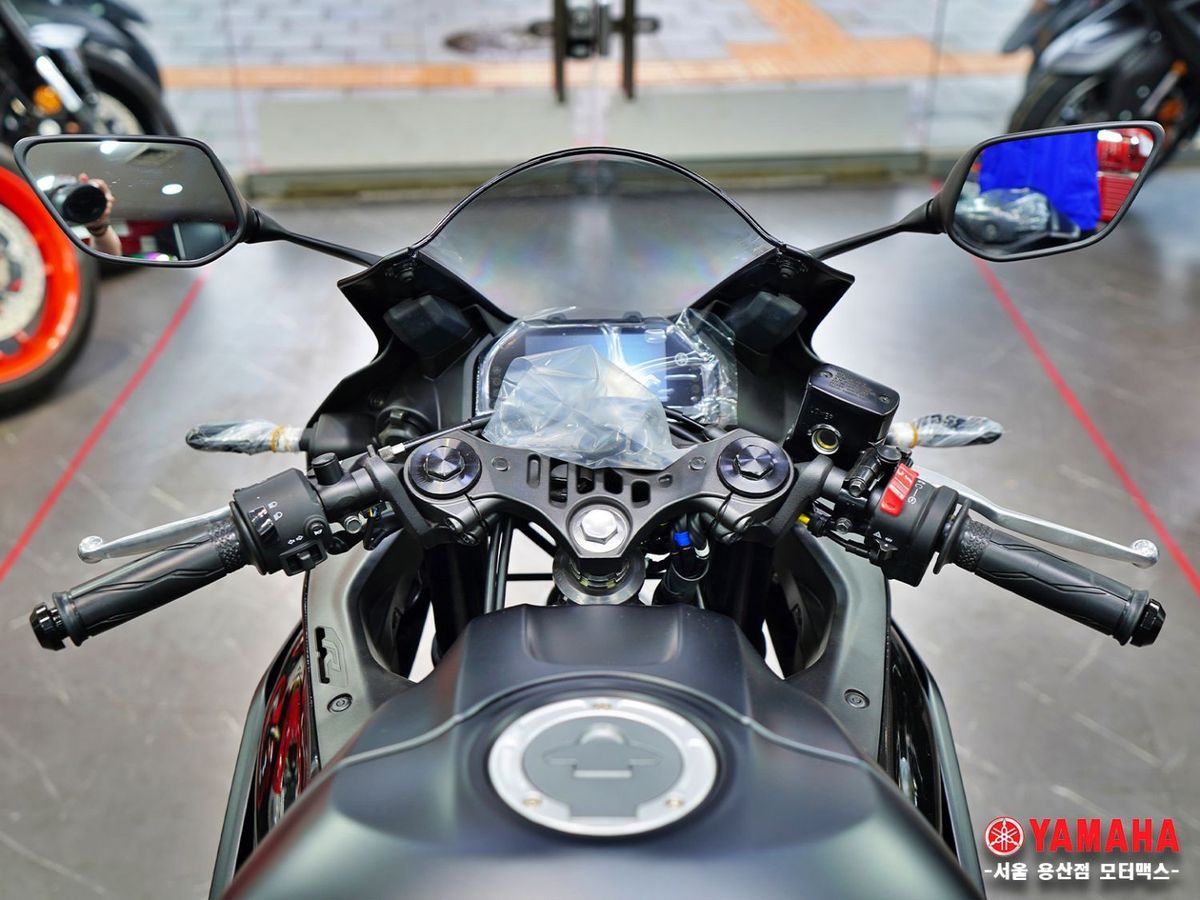 야마하 YZF R3 33