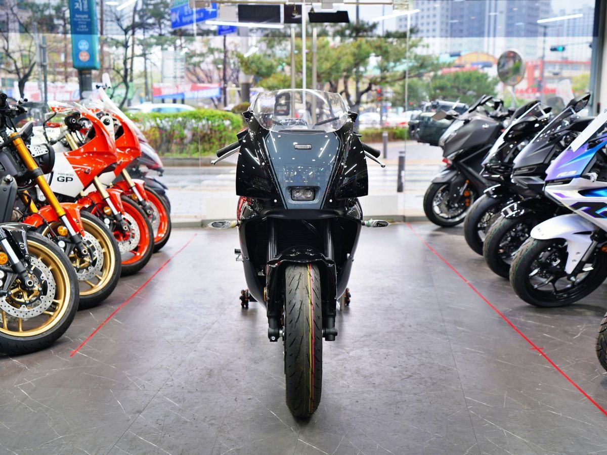 야마하 XSR 900 GP 36