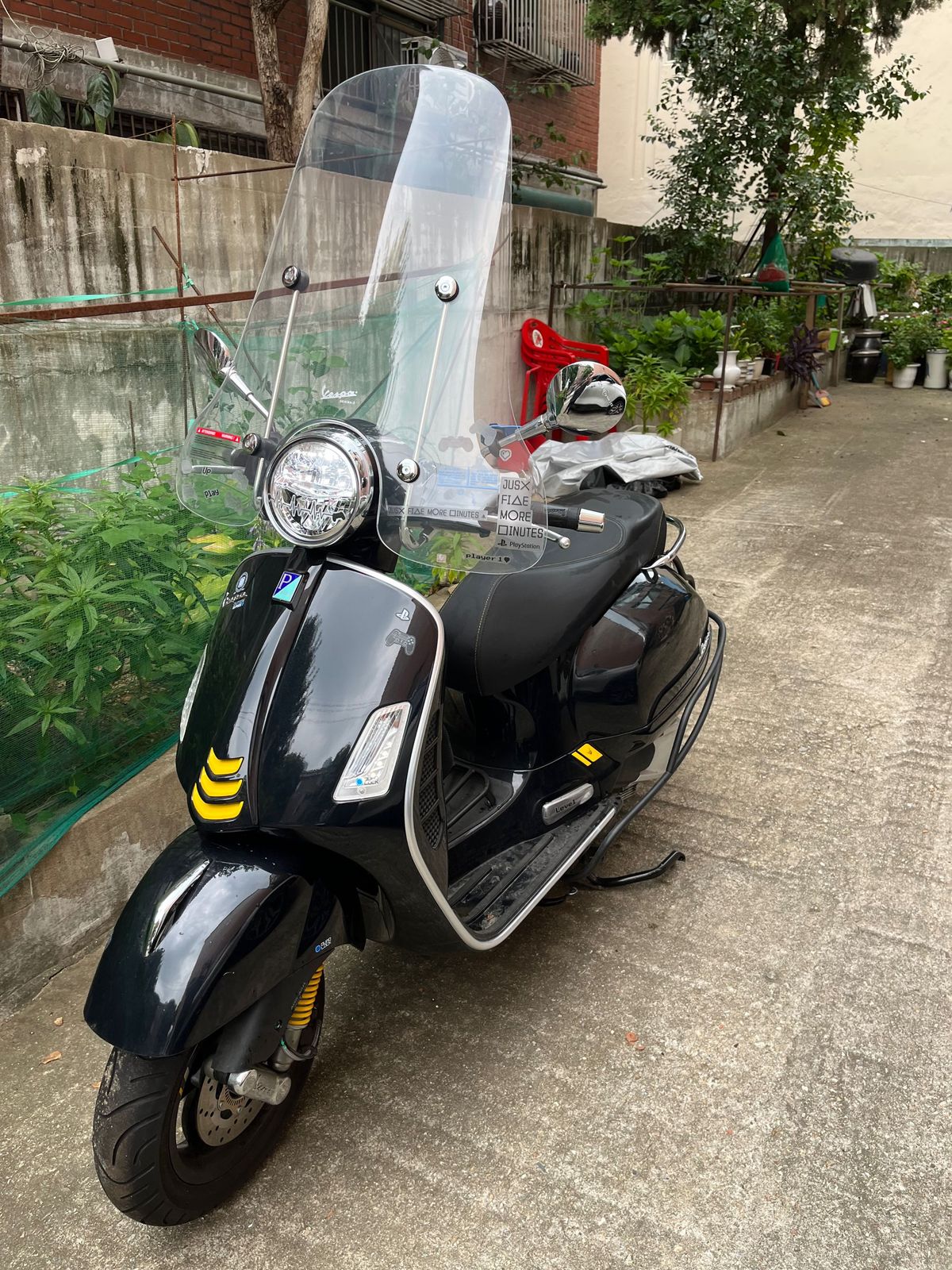 베스파 GTS 300 슈퍼테크 main