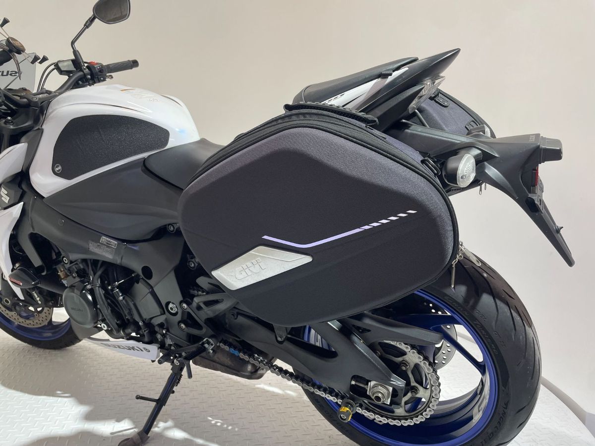 스즈키 GSX S 1000 10
