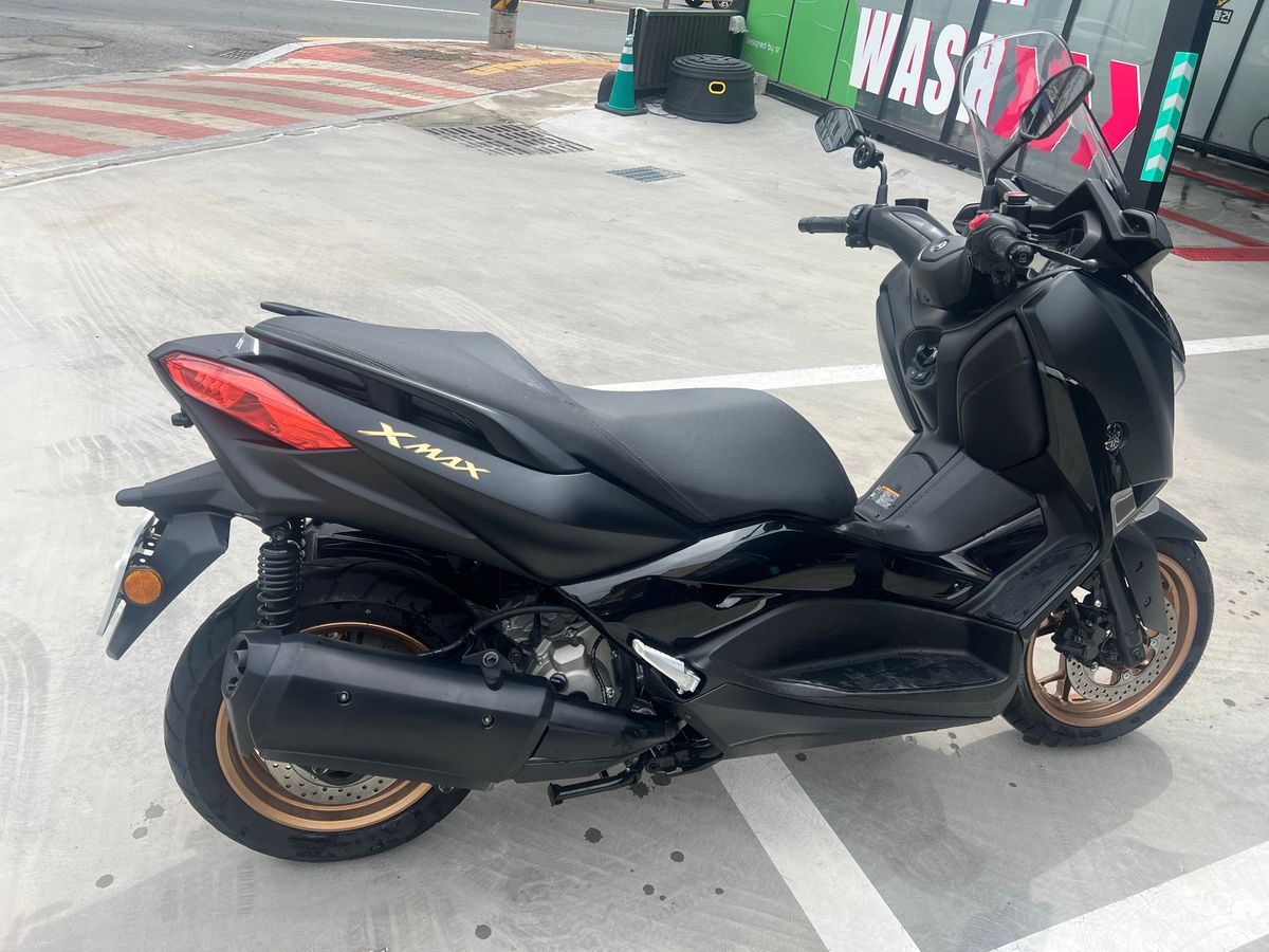 야마하 XMAX 300 ABS main