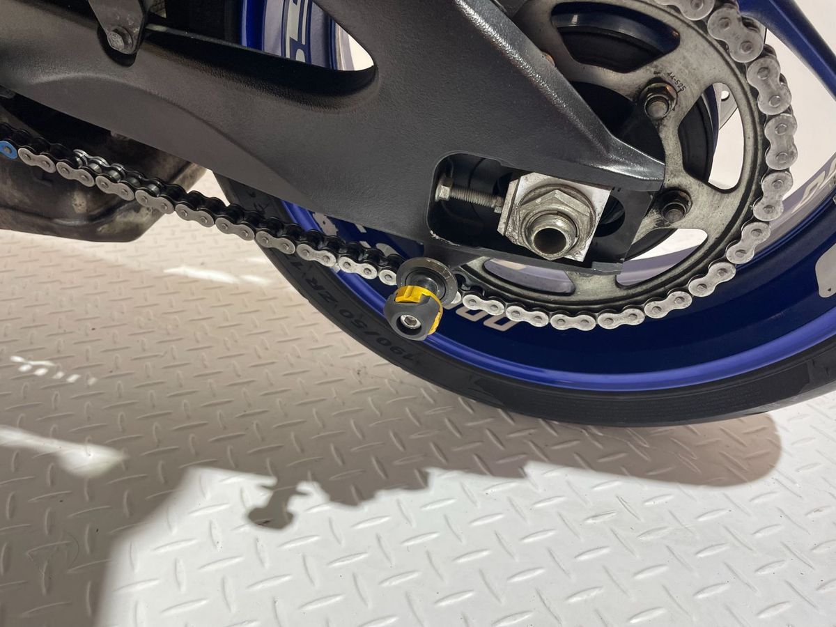 스즈키 GSX S 1000 11
