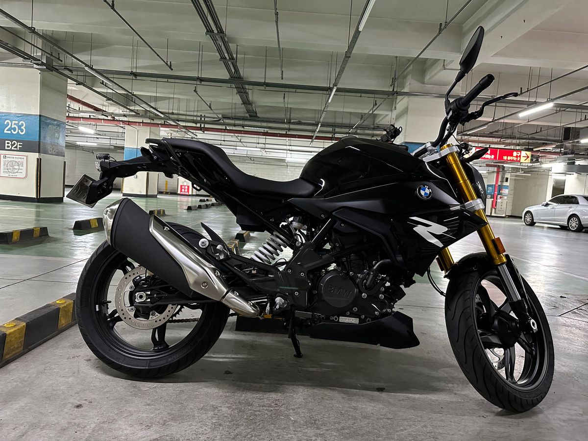BMW G 310 R main