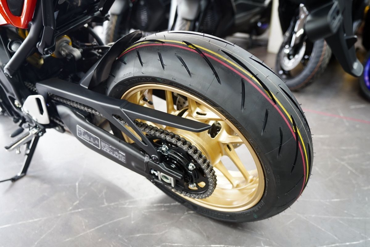 야마하 XSR 900 14