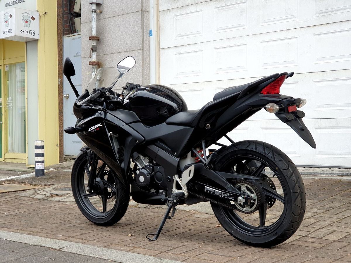 혼다 CBR 125 R 13