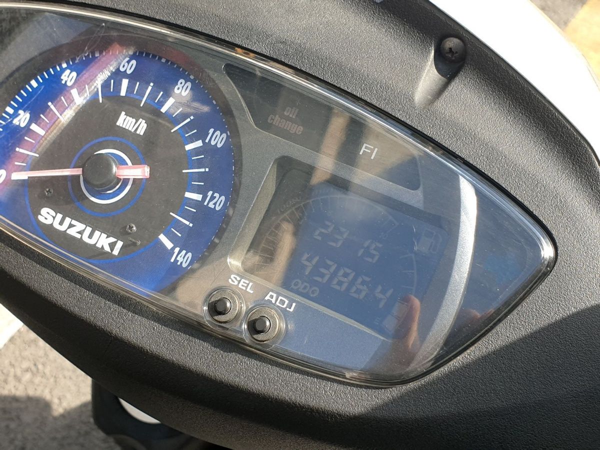 스즈키 GSR 125 NEX 15