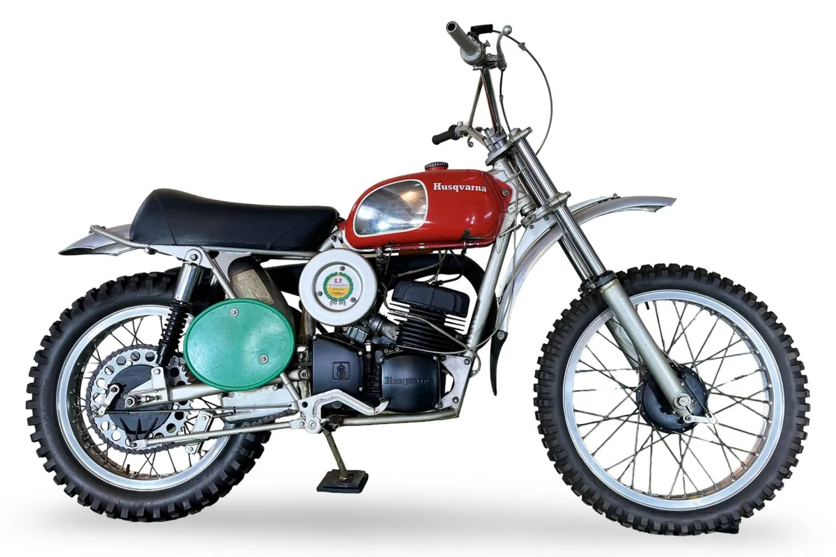 스티브 맥퀸 제작사 연계 문서 남은 1972년형 허스크바나 250cc, 보냄스 경매에 리저브 없이 출품 이미지