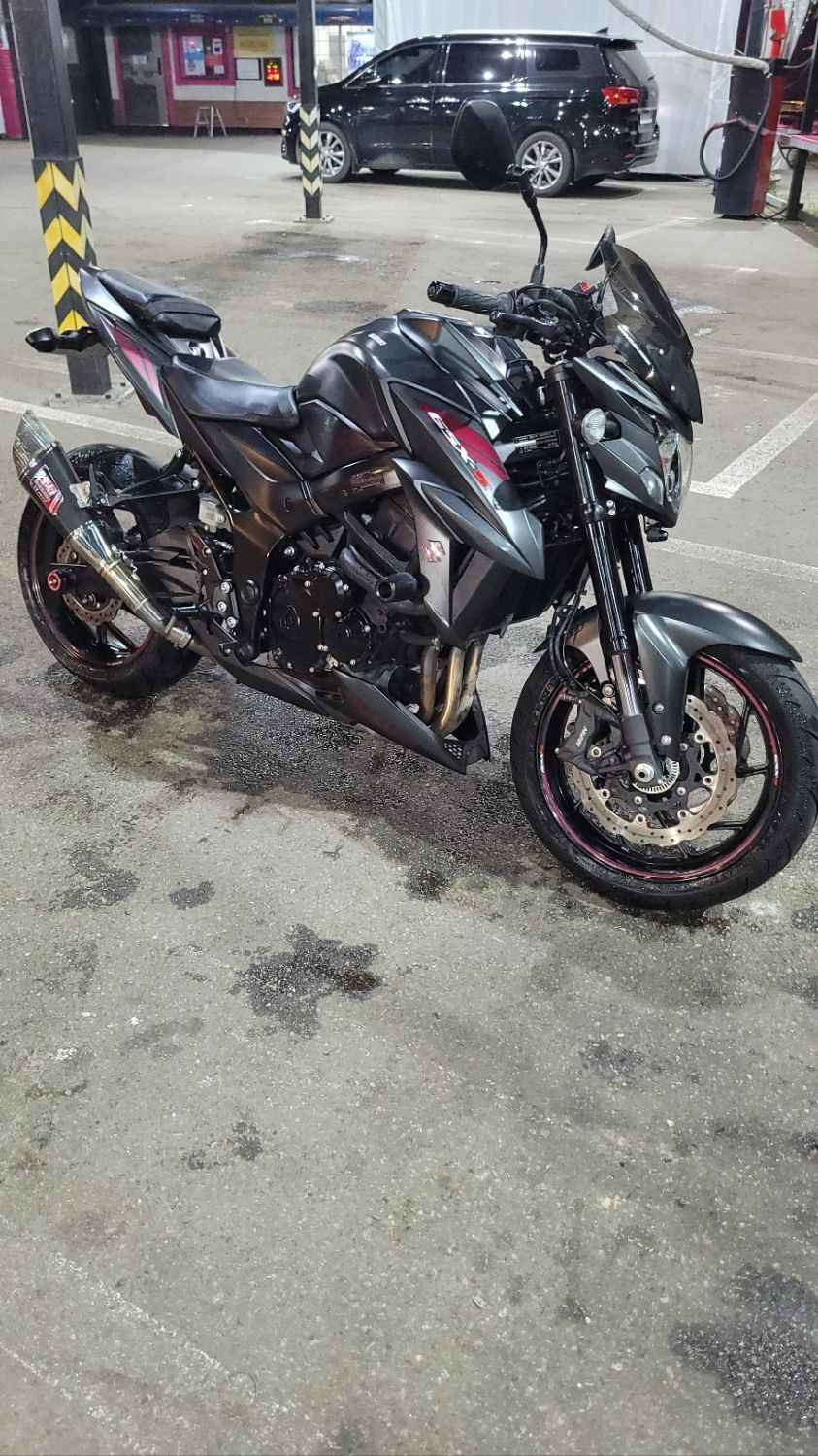 스즈키 GSX S 750 main