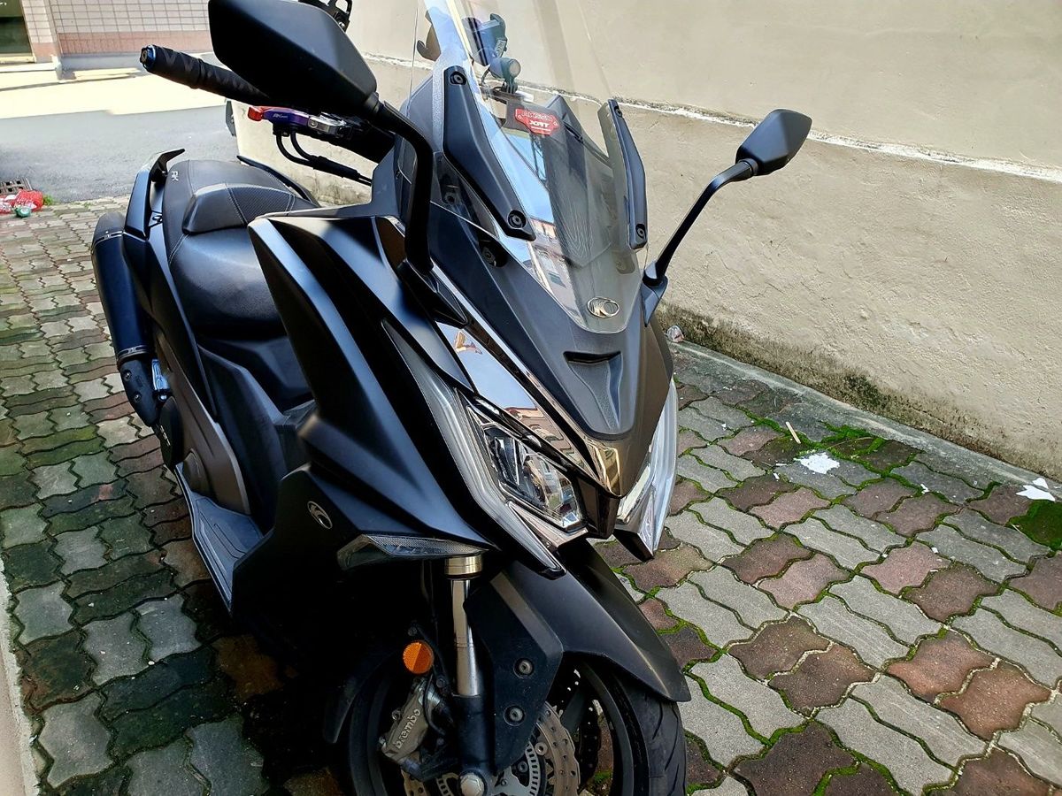 킴코 AK 550 i more