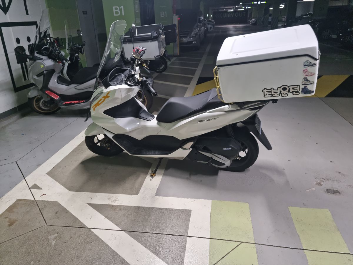 혼다 PCX 125 thumb 2