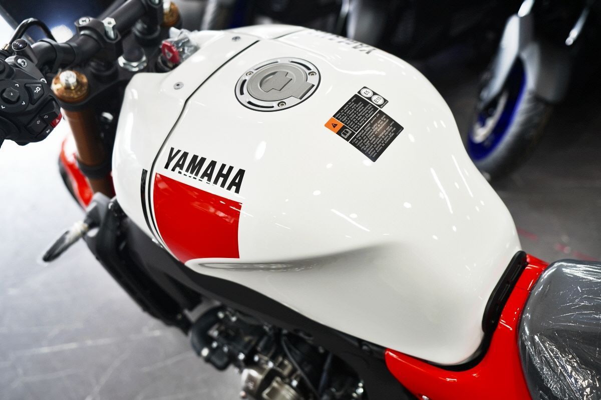 야마하 XSR 900 17