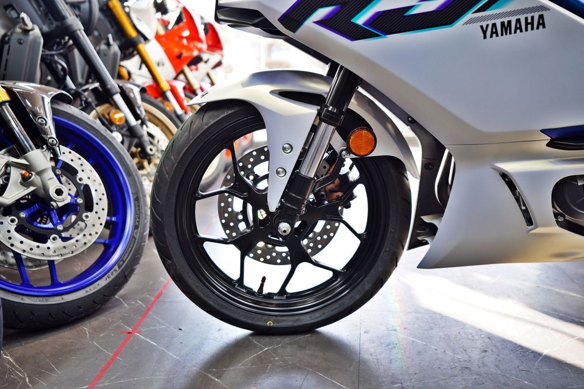 야마하 YZF R3 16