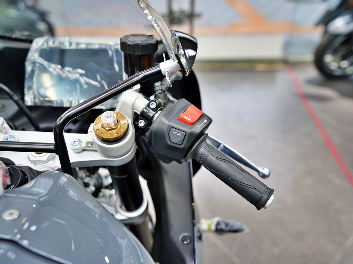 야마하 XSR 900 GP 42