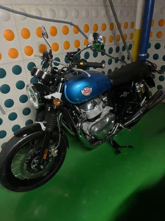 로얄엔필드 인터셉터 650 main