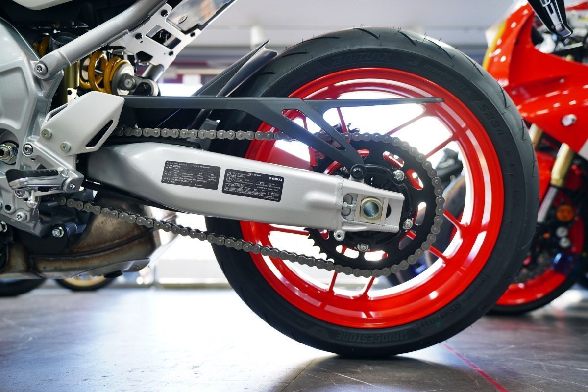 야마하 XSR 900 GP 16