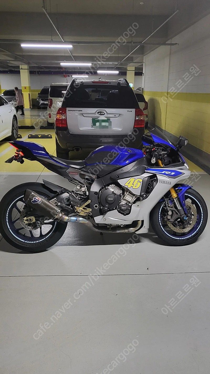 야마하 YZF R1 more