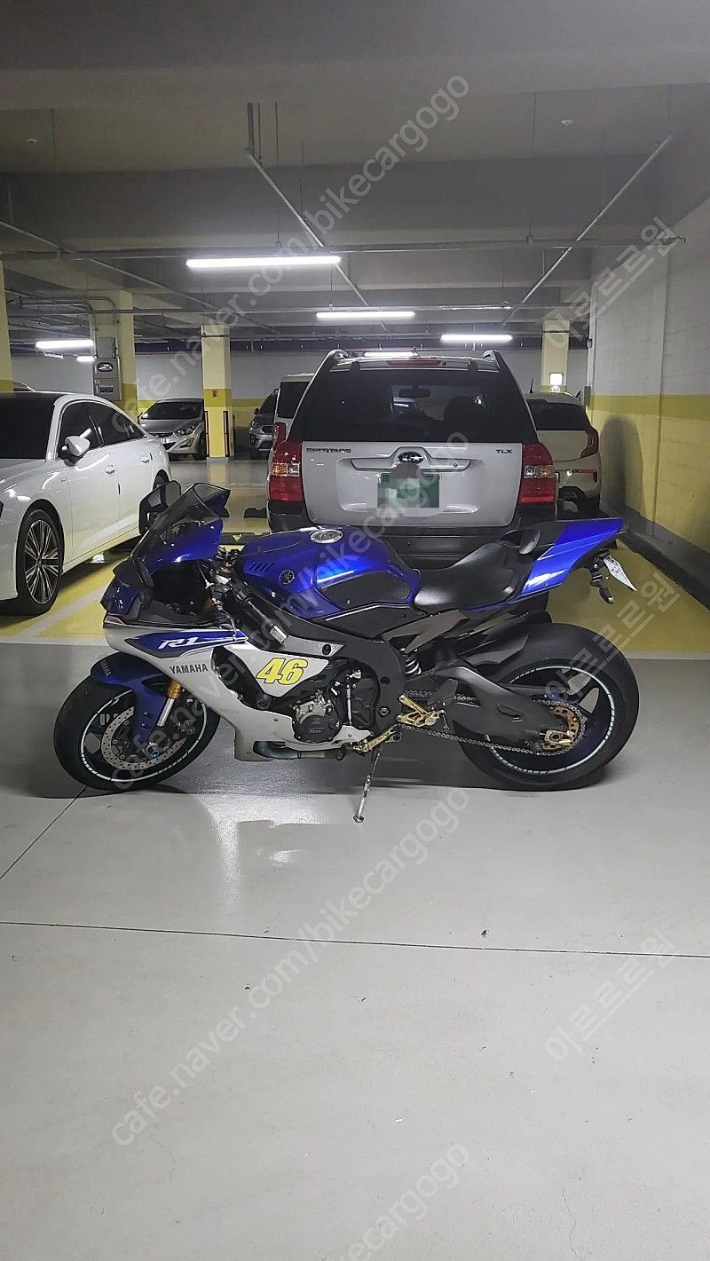 야마하 YZF R1 4