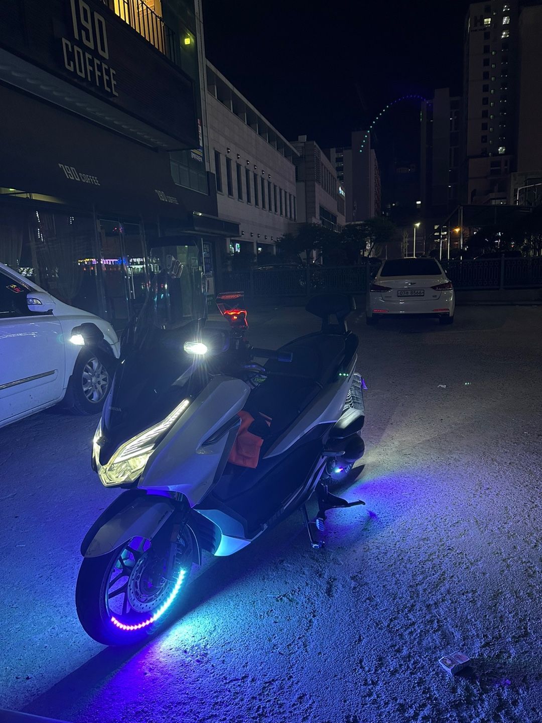혼다 포르자 300 main