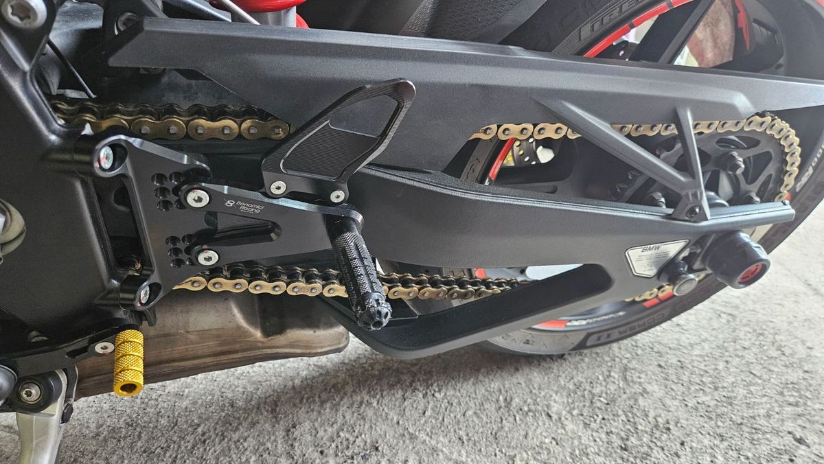 BMW S 1000 RR more