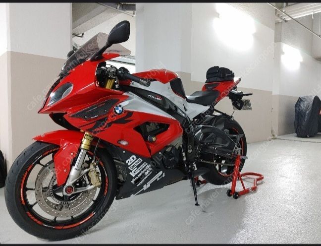 BMW S 1000 RR more