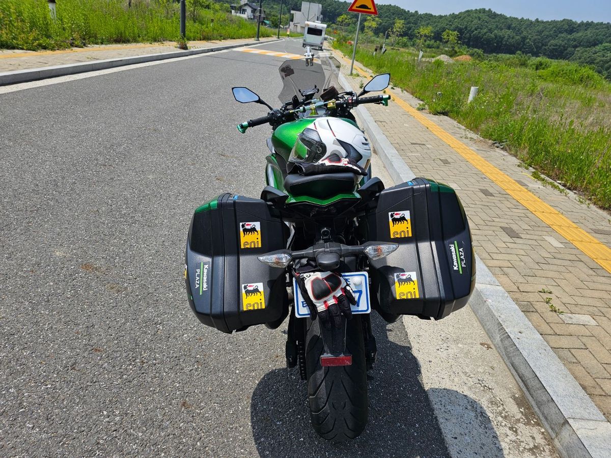 가와사키 Z 1000 SX 8