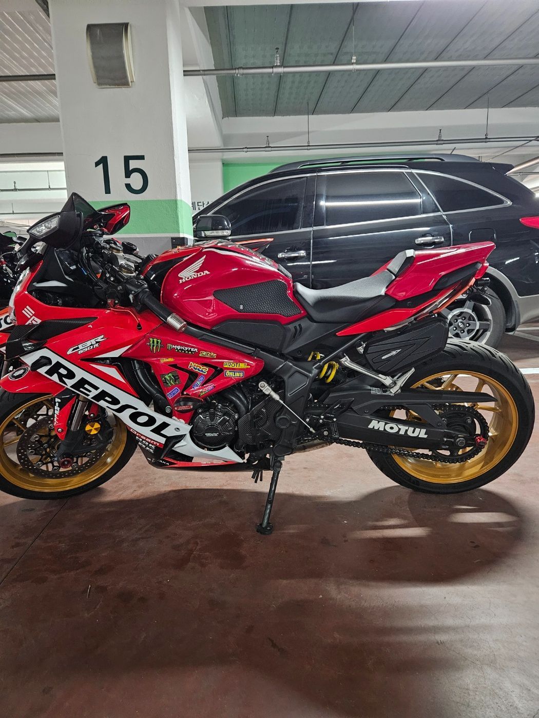 혼다 CBR 650 R MT thumb 2