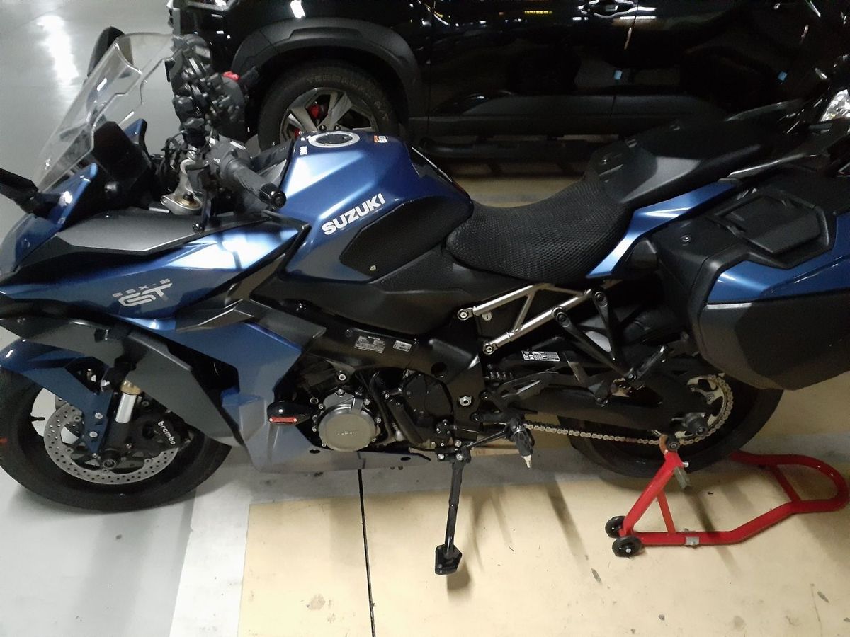 스즈키 GSX S 1000 GT 4