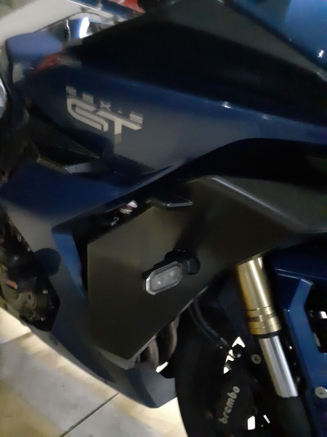 스즈키 GSX S 1000 GT 7