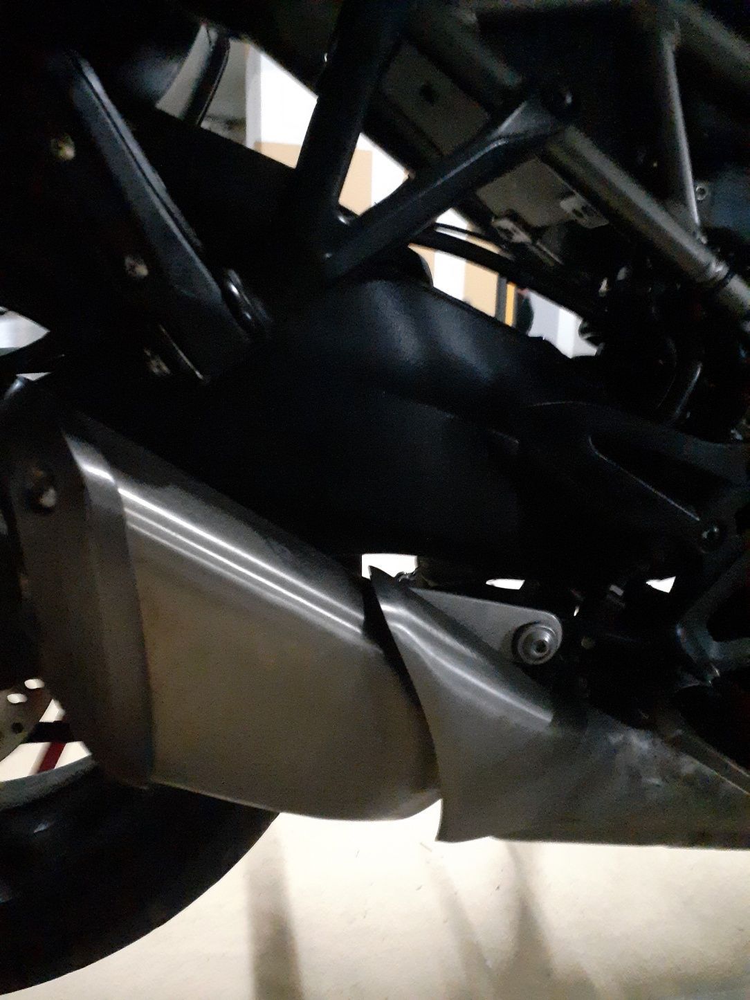 스즈키 GSX S 1000 GT 6