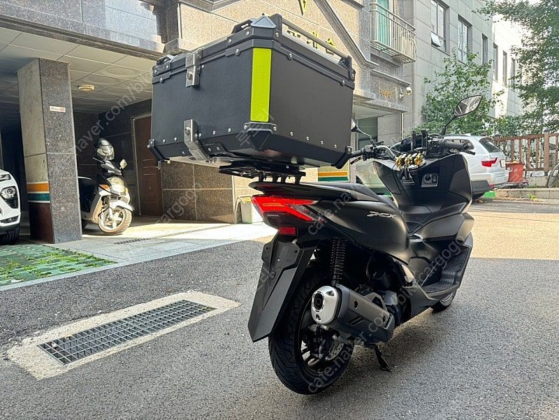 혼다 PCX 125 more
