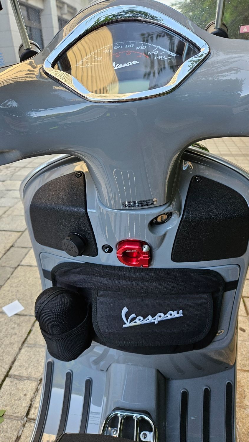 베스파 GTS 300 슈퍼스포츠 8
