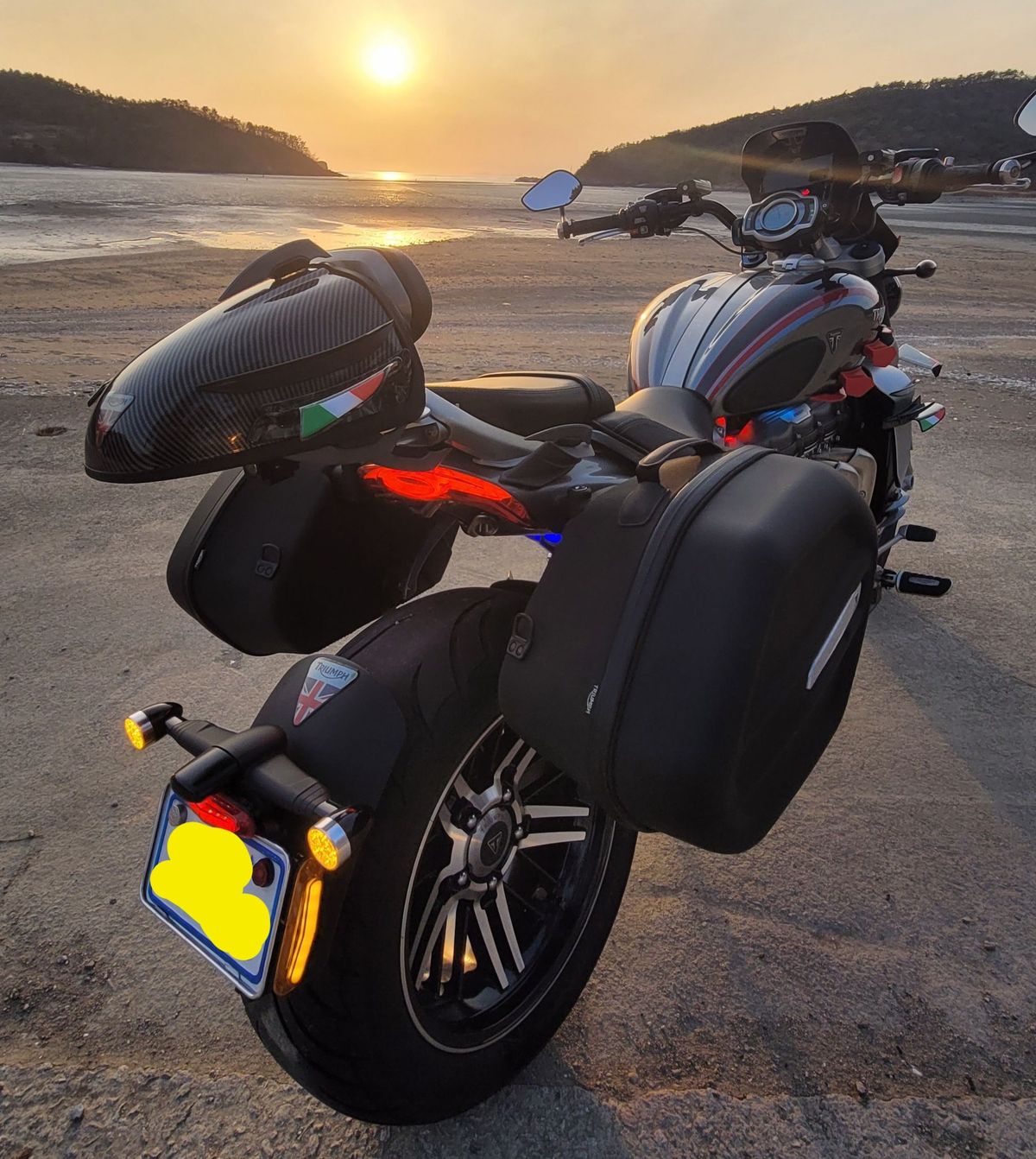 트라이엄프 로켓III GT 10